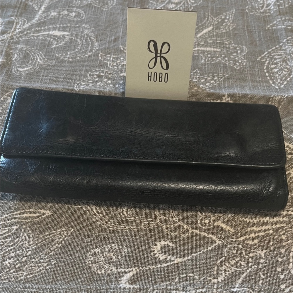 HOBO Elegant Black Leather Wallet